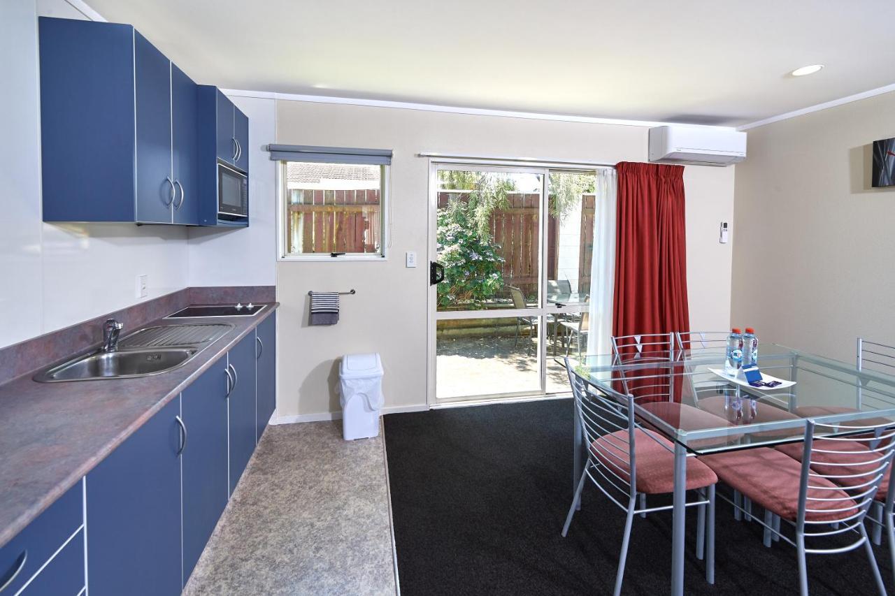 Livingston Motel Whakatane Exterior photo